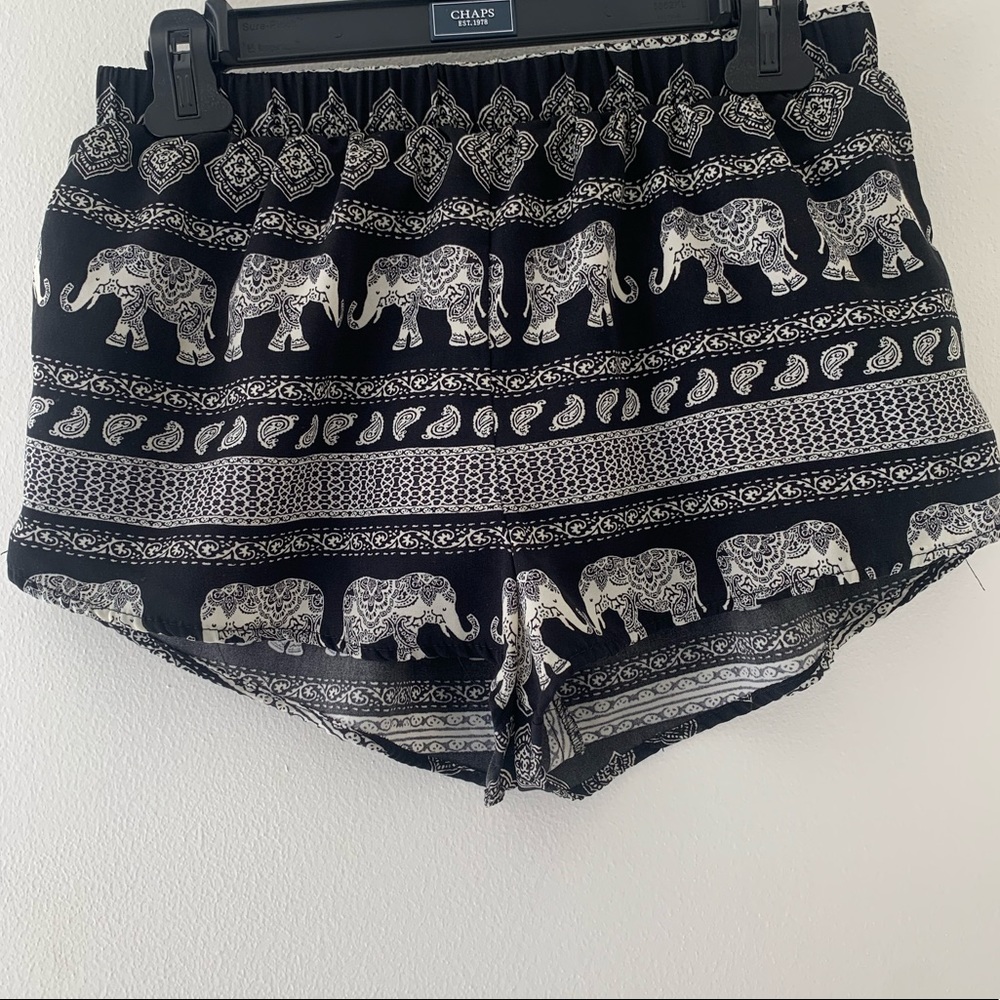Boho elephant patterned shorts